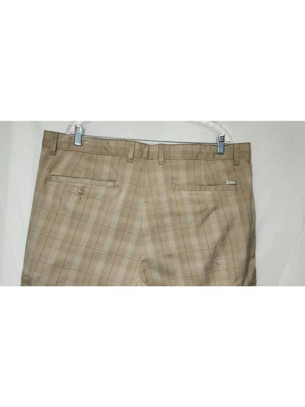 Greg Norman Men's Tasso Elba Tech Plaid Golf Shorts Size 38 Color Tan